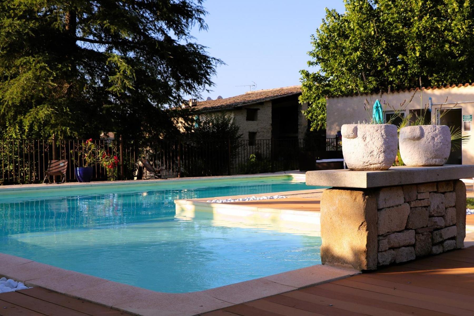 Les Demeures Du Clos Niozelles Exterior photo