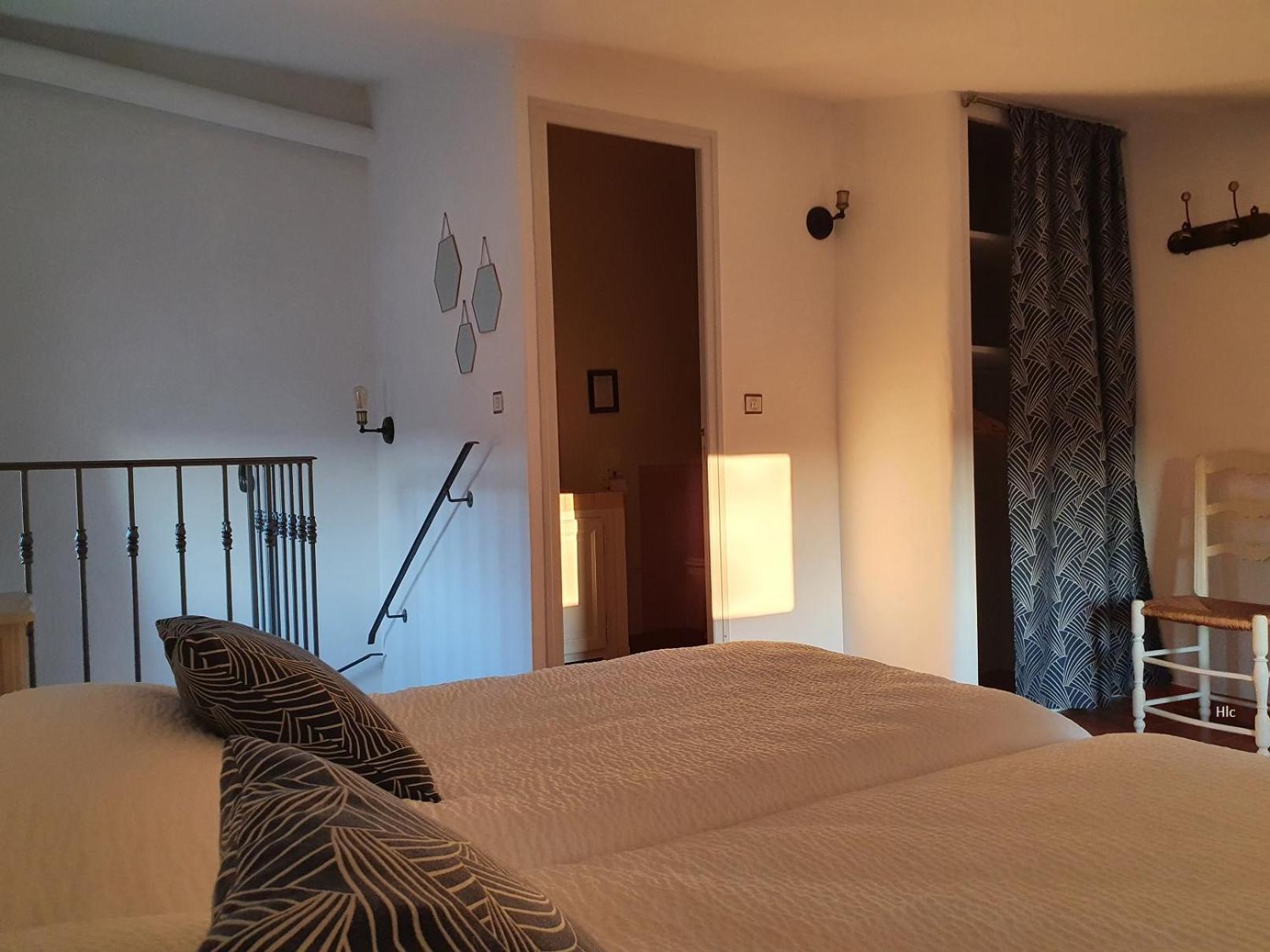 Les Demeures Du Clos Niozelles Room photo