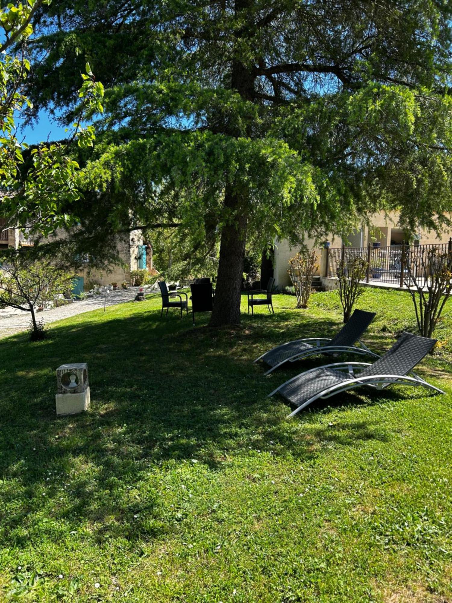 Les Demeures Du Clos Niozelles Exterior photo